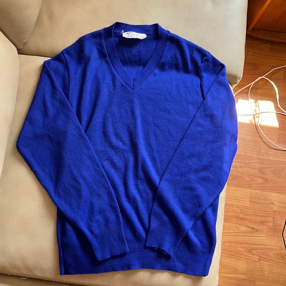 Knit sweater
